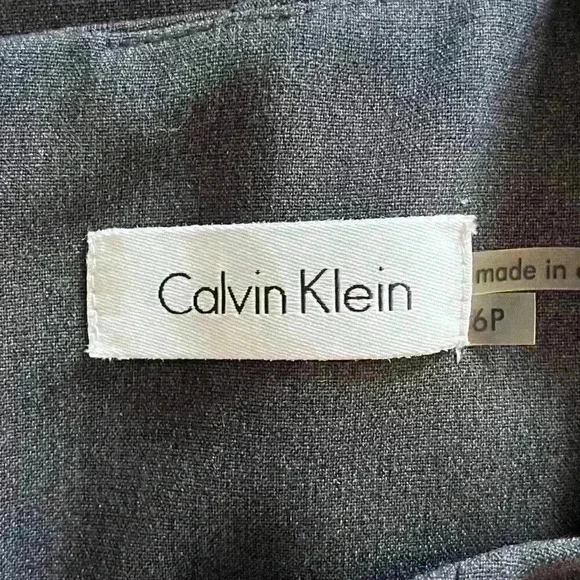 Calvin Klein Petite Women’s Colorblock Fit & Flare 6P - Picture 4 of 5